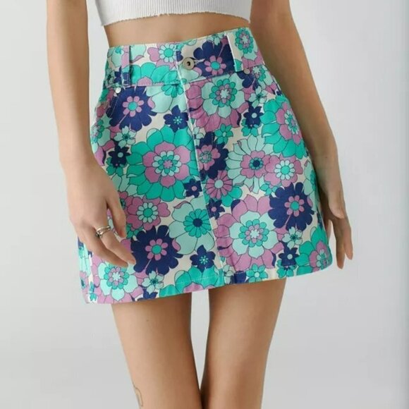 The Ragged Priest UO Exclusive '70s Floral Mini Skirt Blue Pockets Cotton NWT - Picture 1 of 15